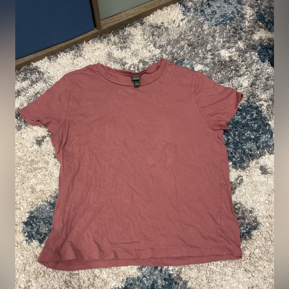 Wild fable, M target shirt. Lightly worn stretchy. Loose